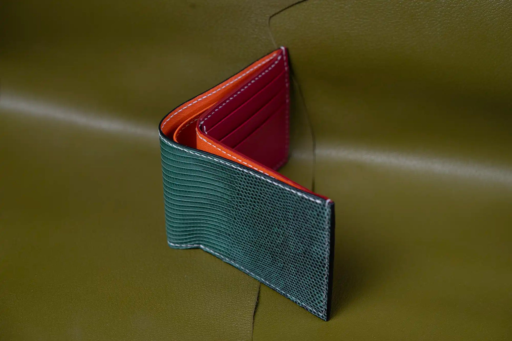 Men’s Handmade Lizard Leather Bifold Wallet