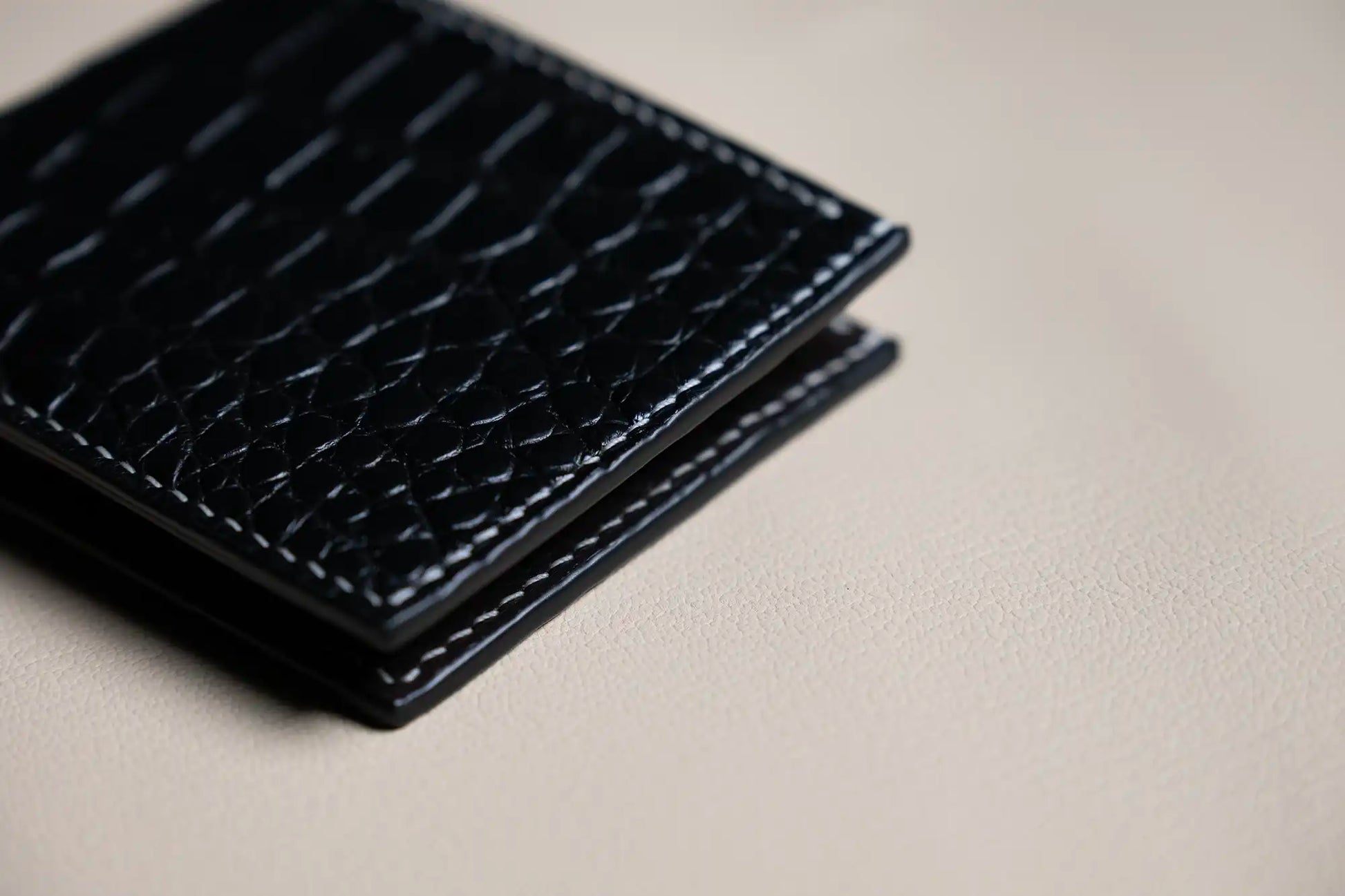 Men’s Handmade Mini Crocodile Leather Bifold Wallet