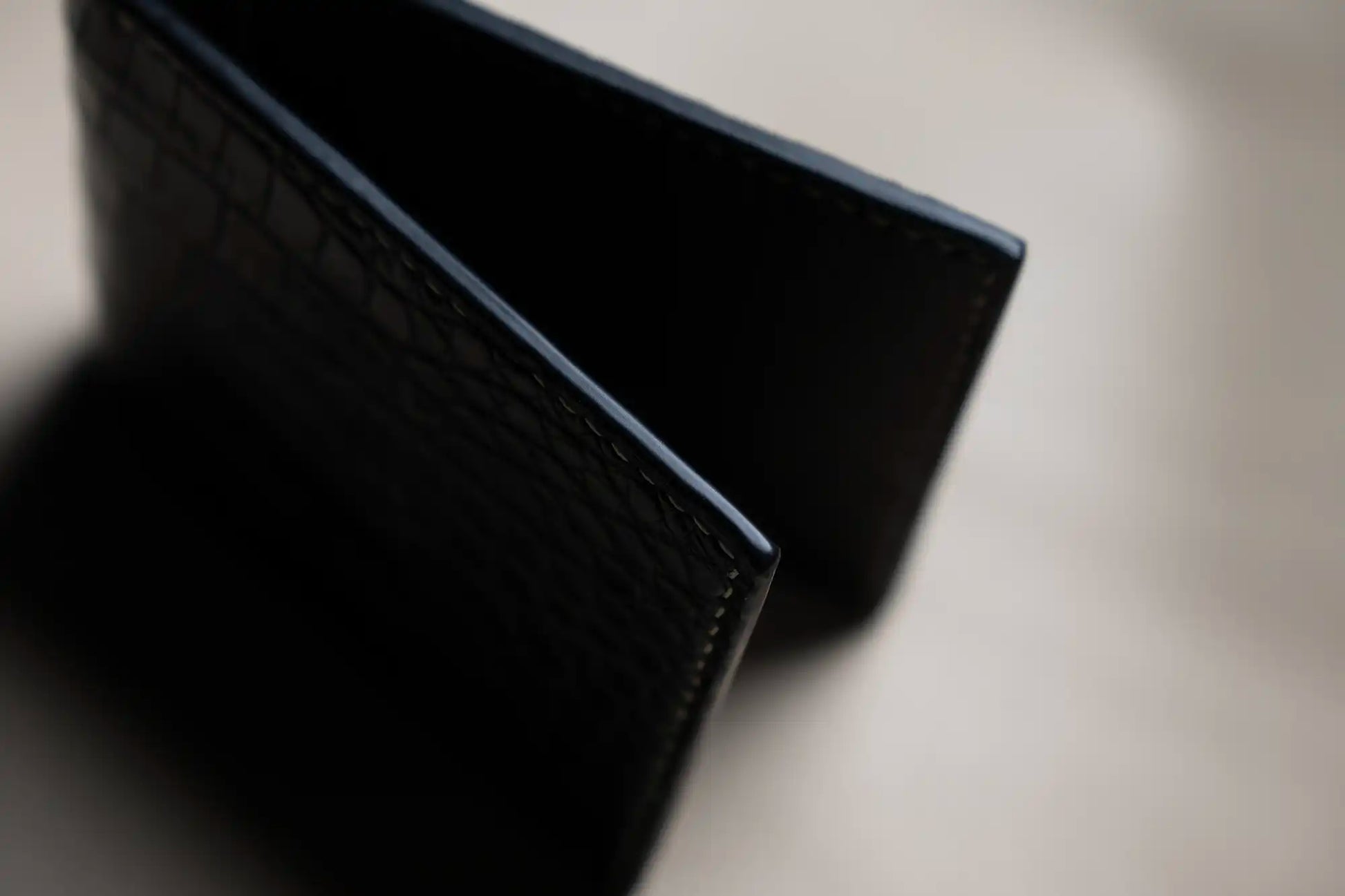 Men’s Handmade Mini Crocodile Leather Bifold Wallet