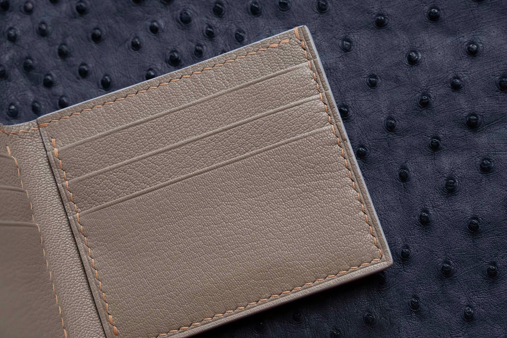 variant-nilo | Men’s Handmade Mini Niloticus Bifold Wallet