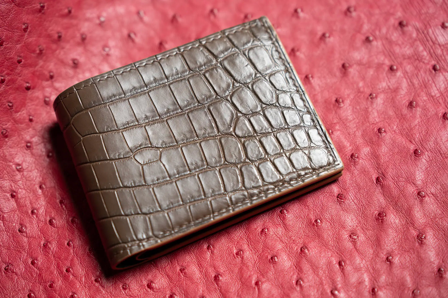 variant-nilo | Handmade Niloticus leather Bifold Wallet
