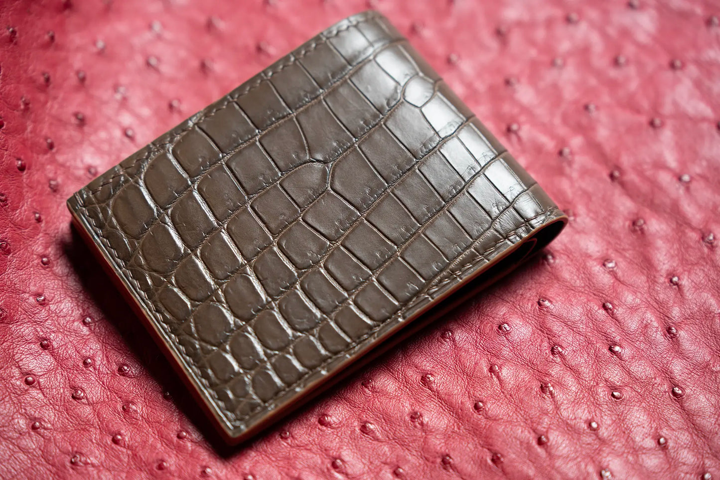 variant-nilo | Handmade Niloticus leather Bifold Wallet
