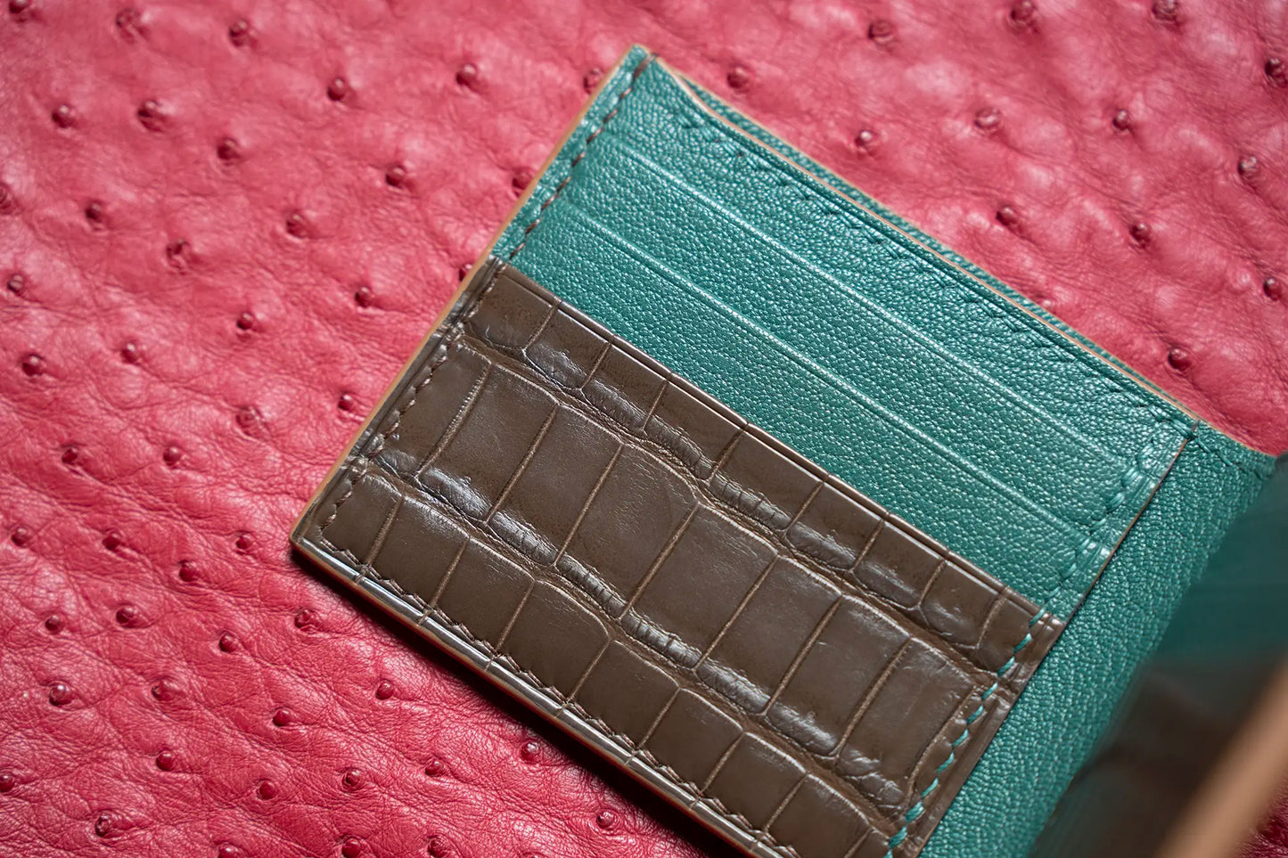 variant-nilo | Handmade Niloticus leather Bifold Wallet